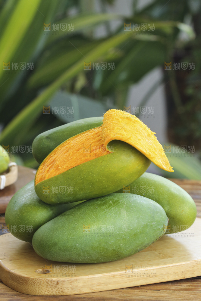 深底上的椰香芒