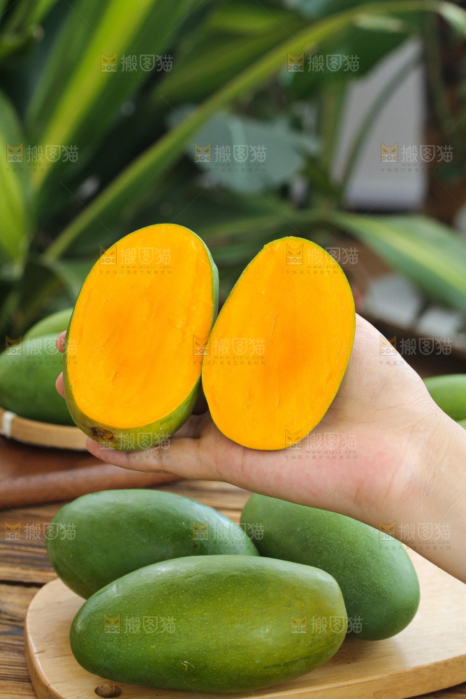深底上的椰香芒