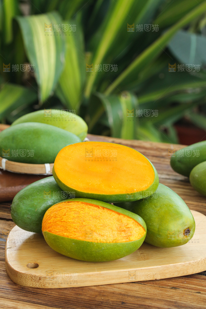 深底上的椰香芒