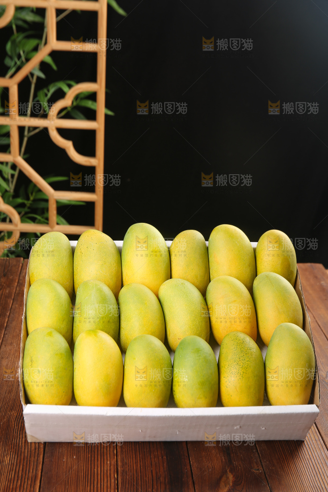 深底上的椰香芒