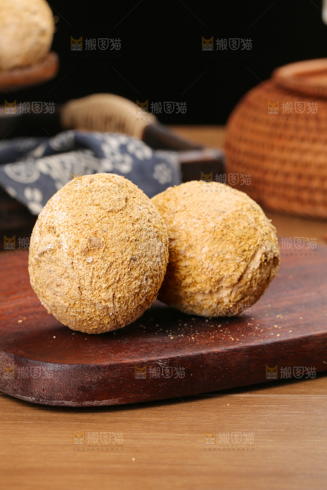 深底上的变蛋
