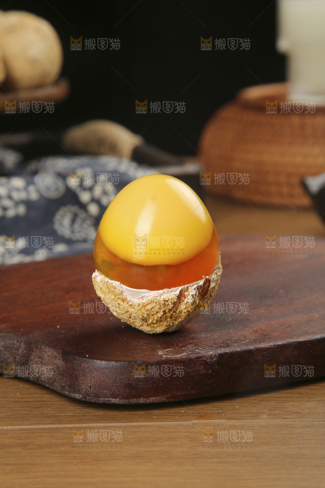 深底上的变蛋
