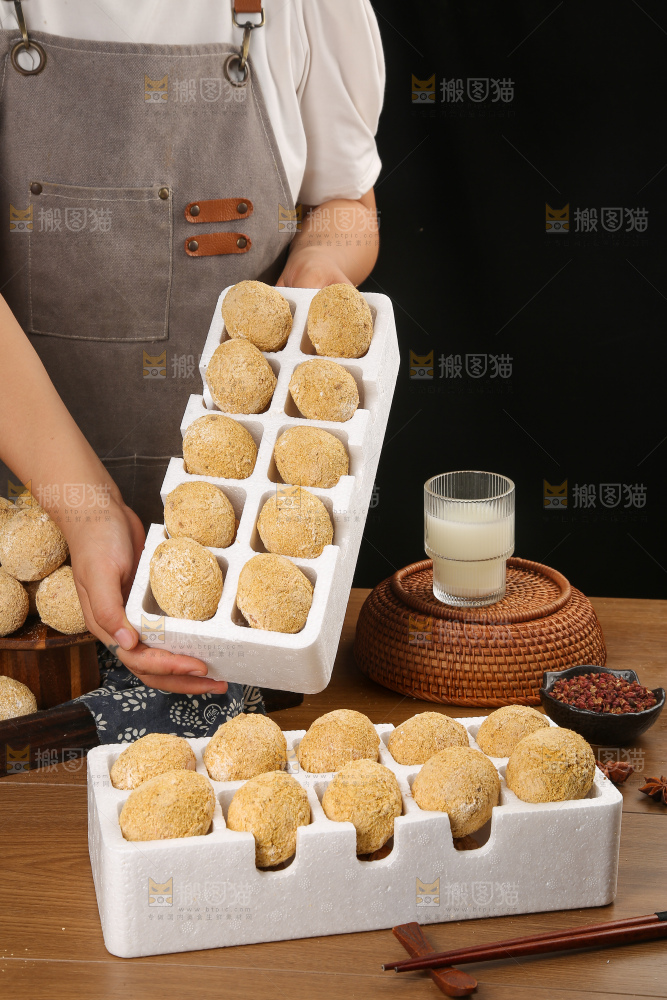 深底上的变蛋