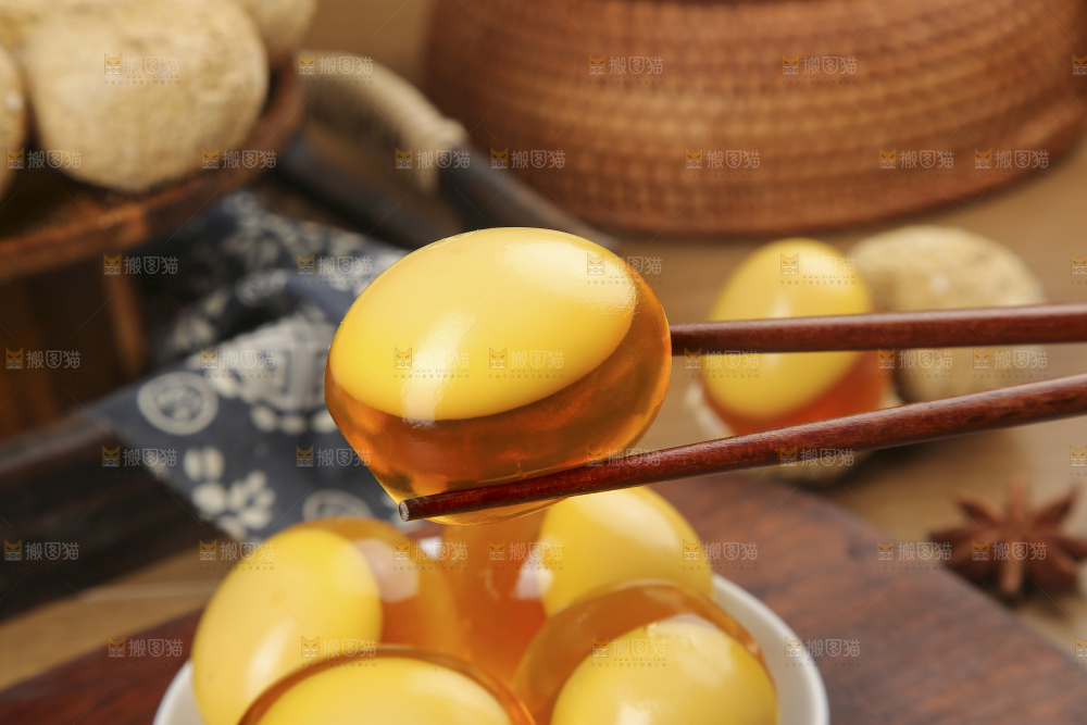 深底上的变蛋