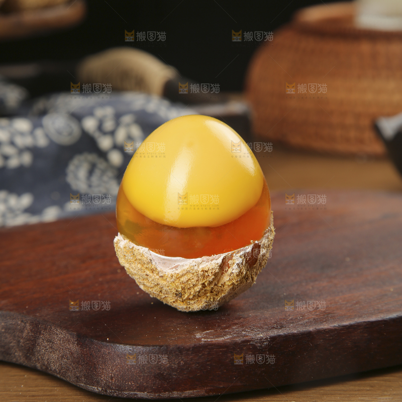 深底上的变蛋