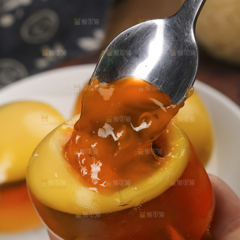 深底上的变蛋