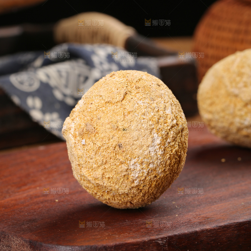 深底上的变蛋