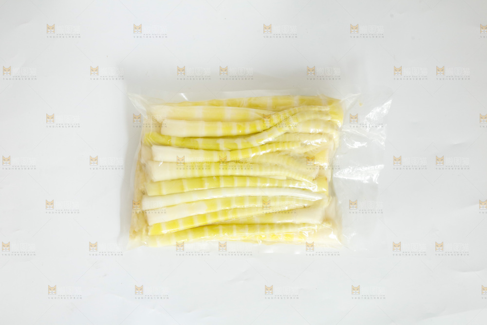 白底上的清水笋