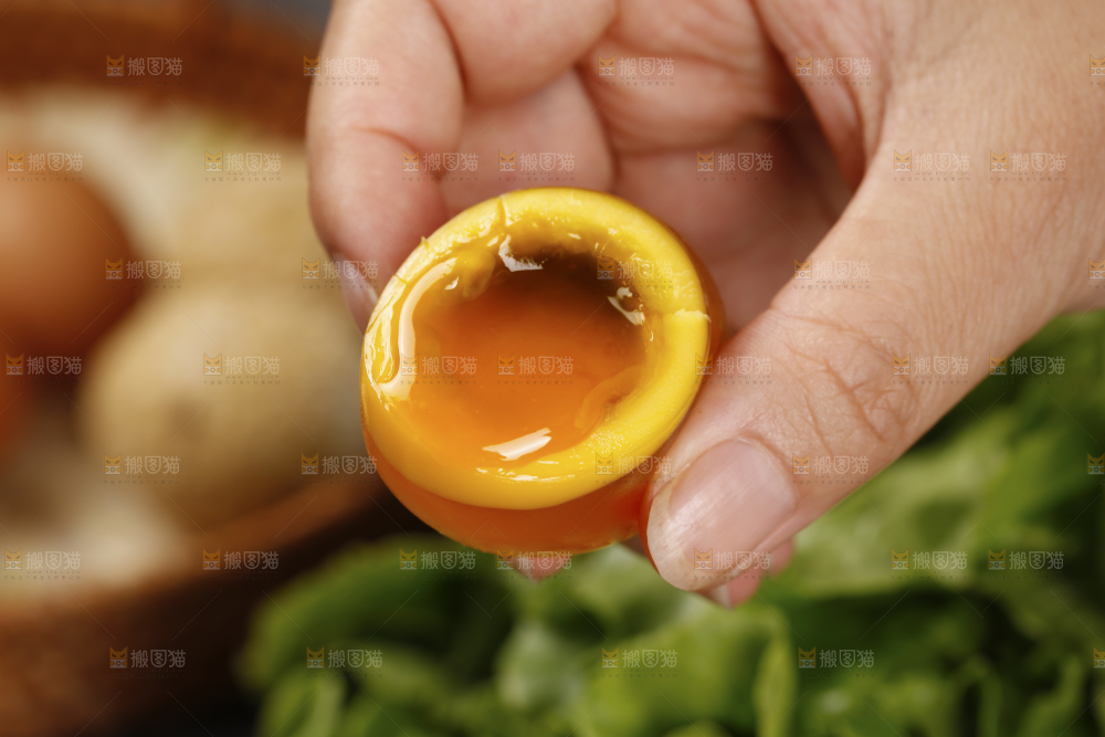 深底上的变蛋