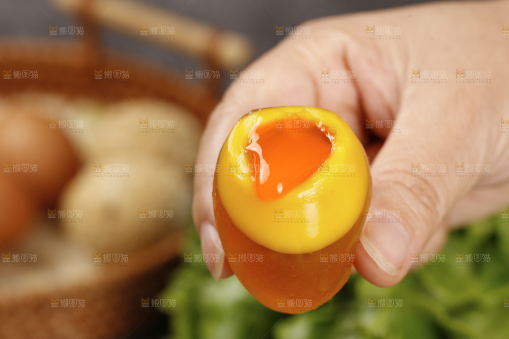 深底上的变蛋