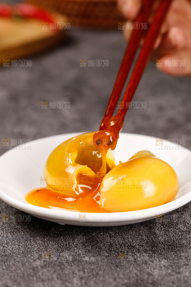 深底上的变蛋