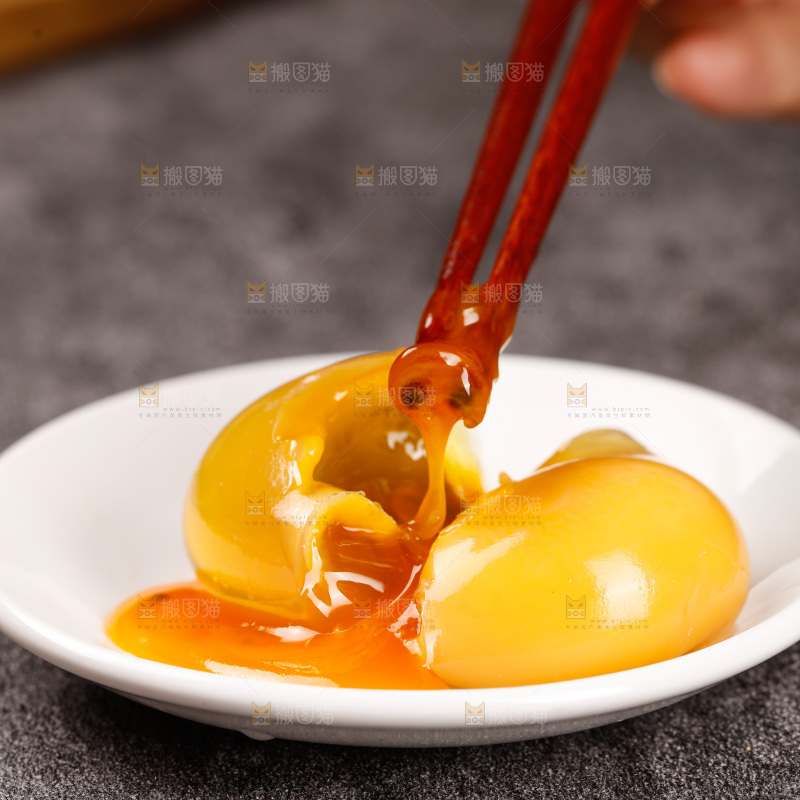 深底上的变蛋