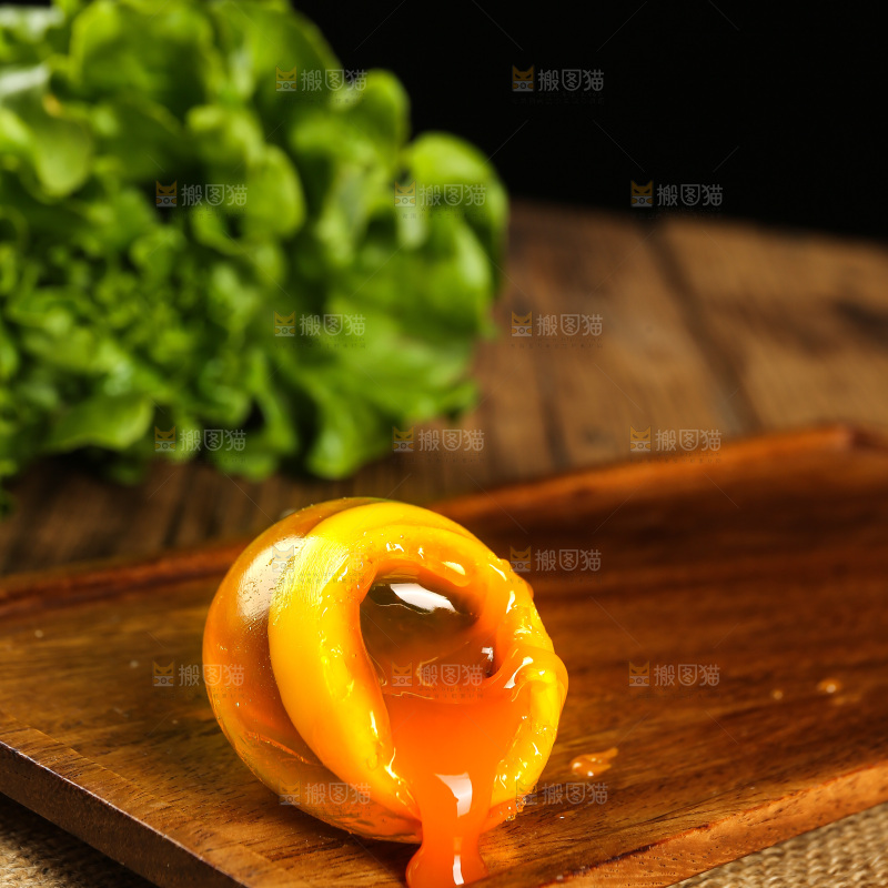 深底上的变蛋