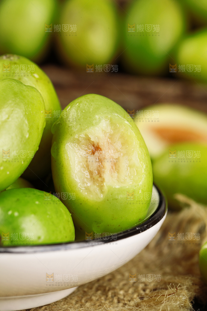 深底上的潮汕青橄榄