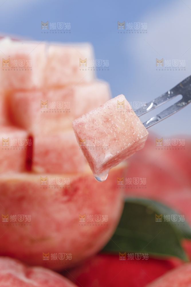 浅底上的苹果桃