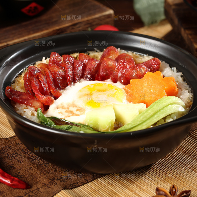 深底上的腊肠煲仔饭