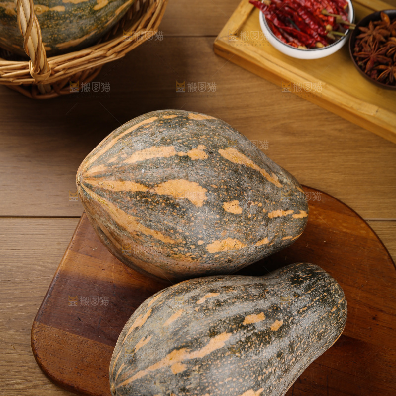 深底上的香芋南瓜