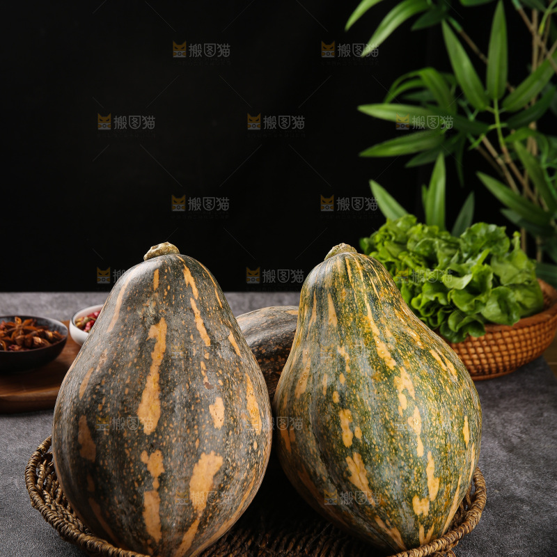 深底上的香芋南瓜