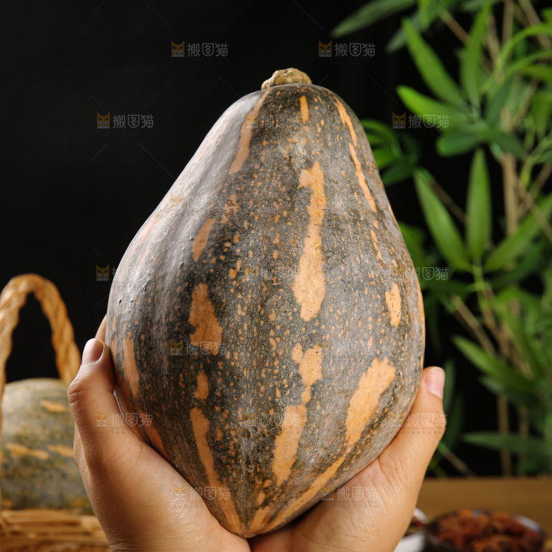 深底上的香芋南瓜