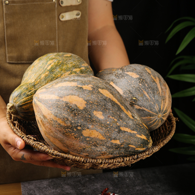 深底上的香芋南瓜
