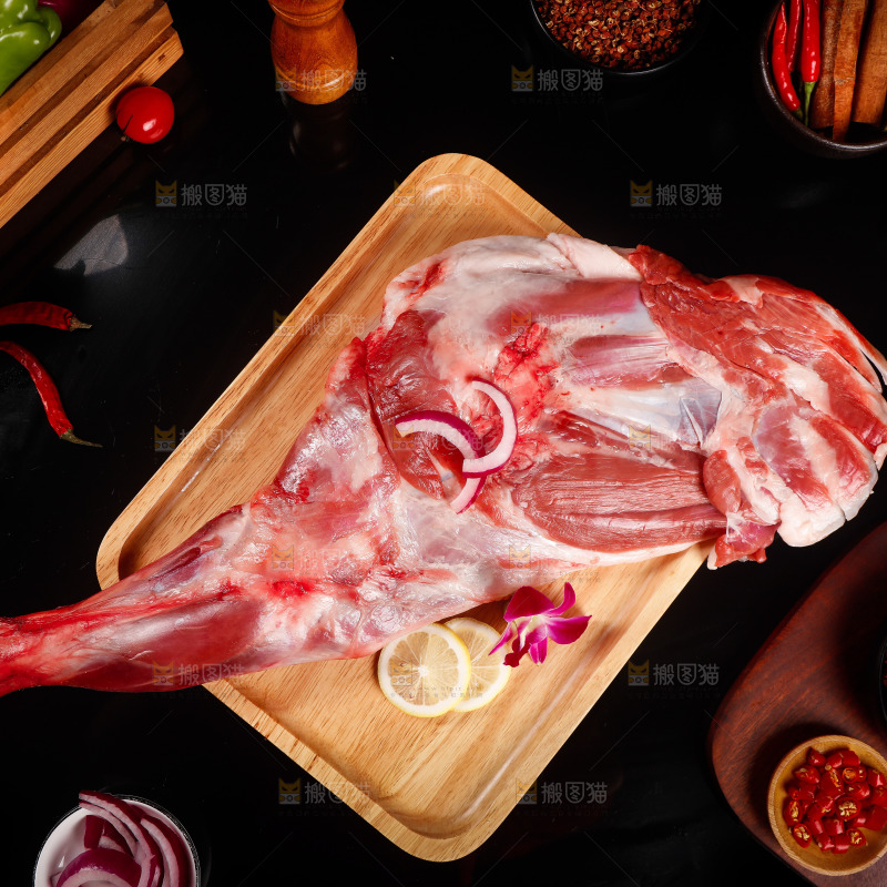 深底上的羊后腿