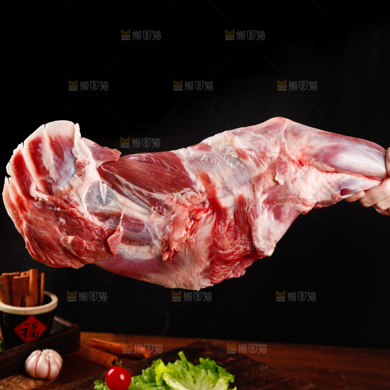 深底上的羊后腿