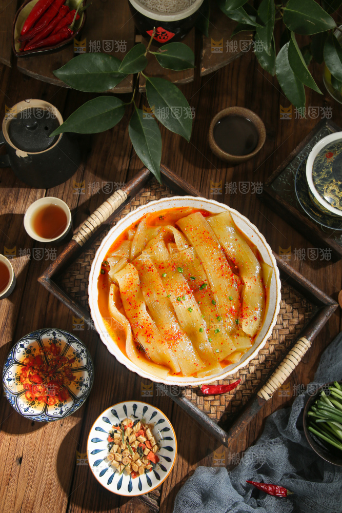 深底上的流汁宽粉