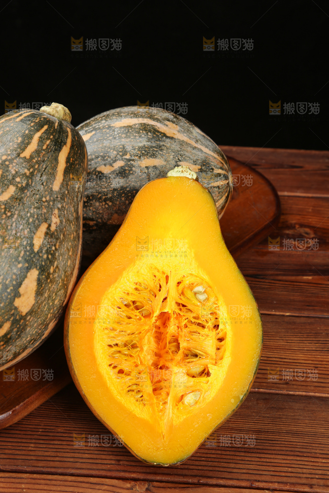 木底上的香芋南瓜