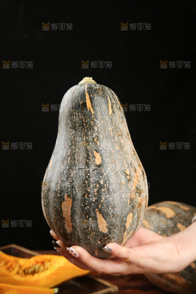 木底上的香芋南瓜