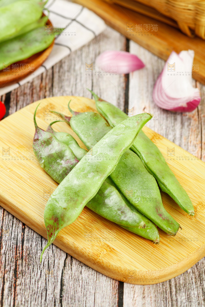 木底上的油豆角