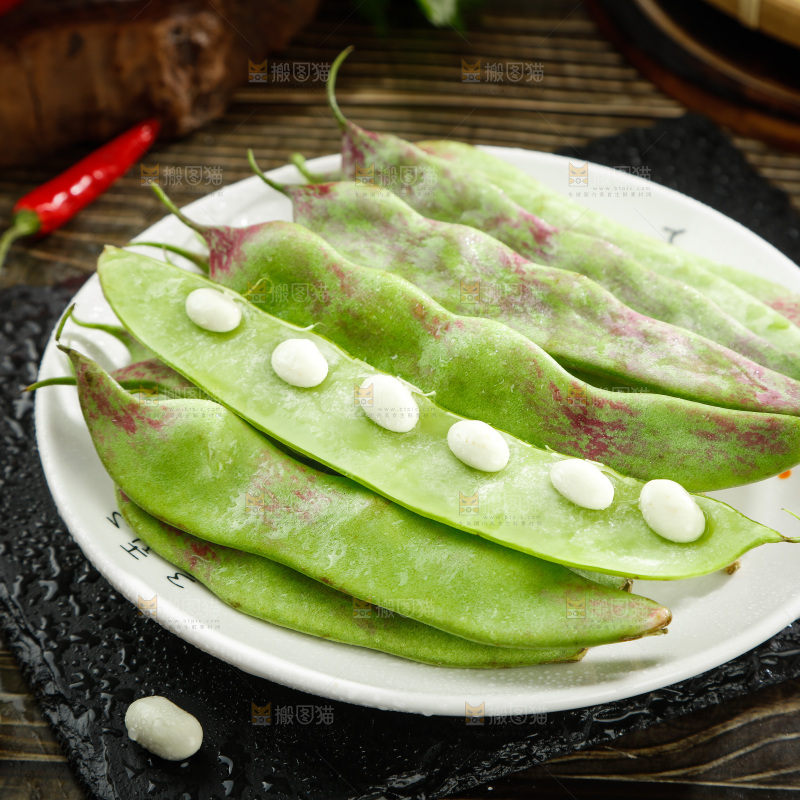 深底上的油豆角