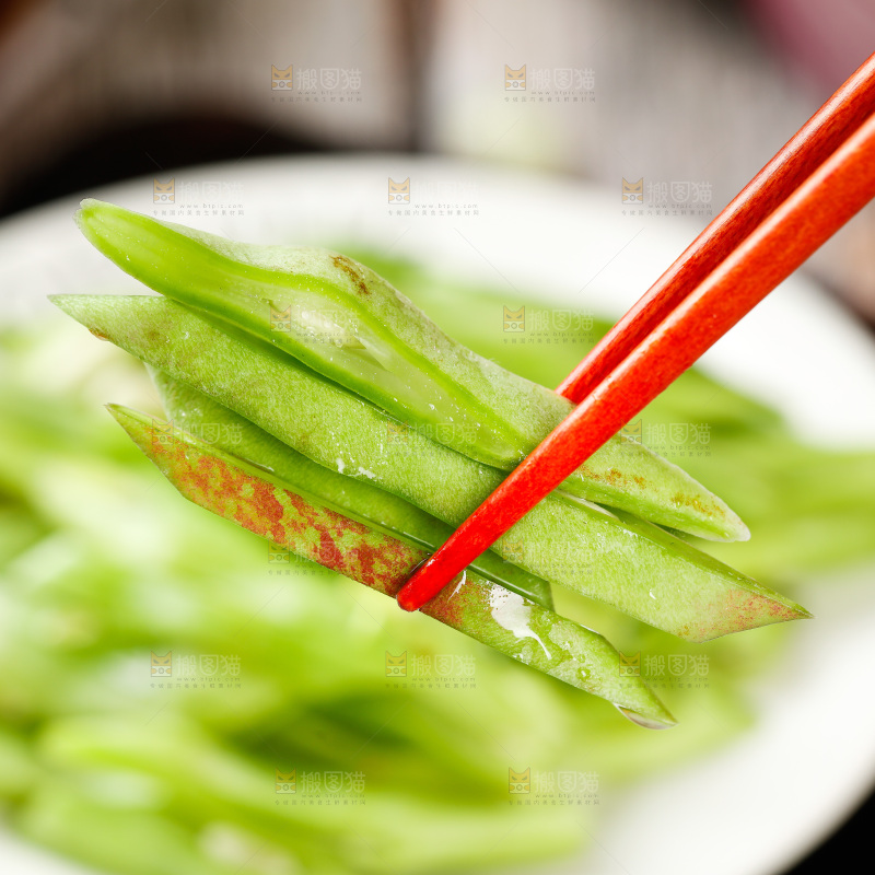 木底上的油豆角