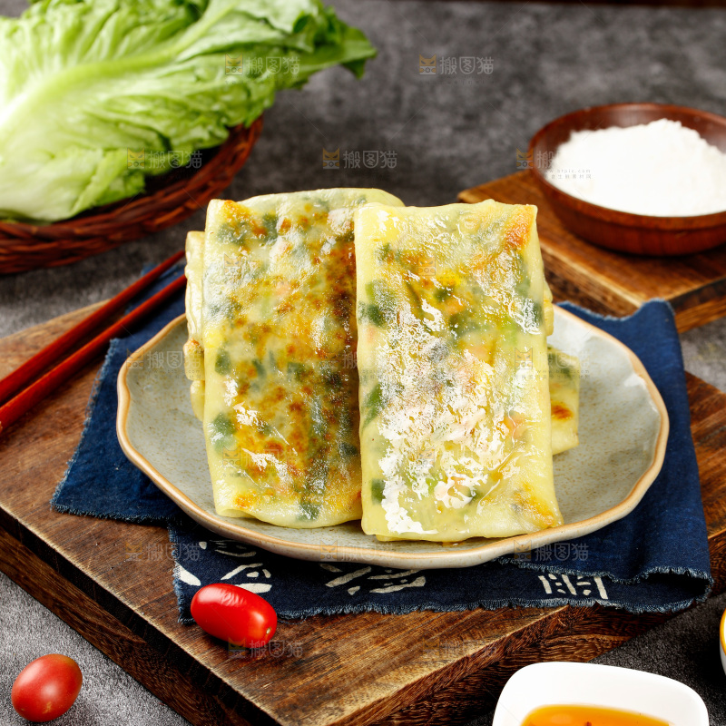 木底上的韭菜盒子