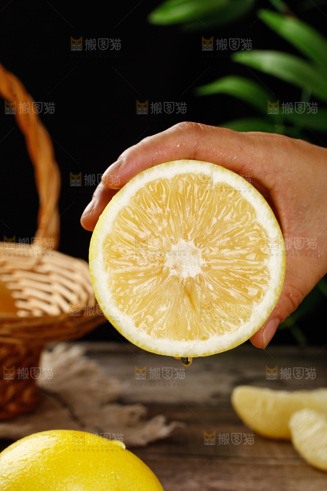 深底上的南非橙柚