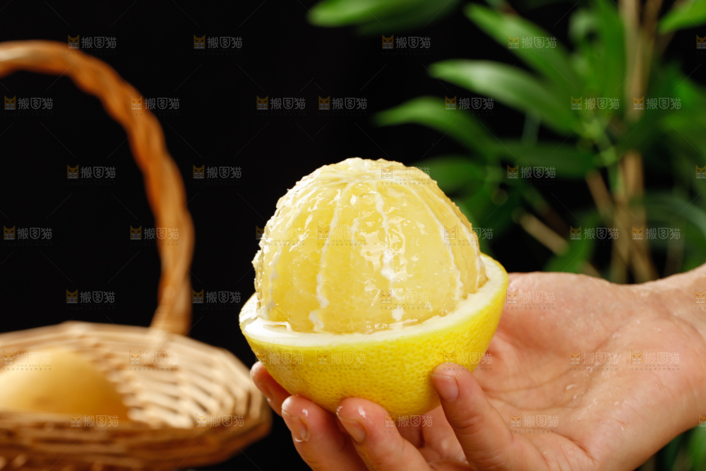 深底上的南非橙柚