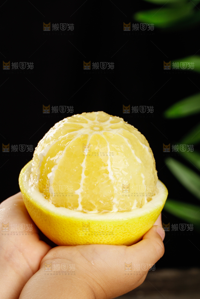 深底上的南非橙柚