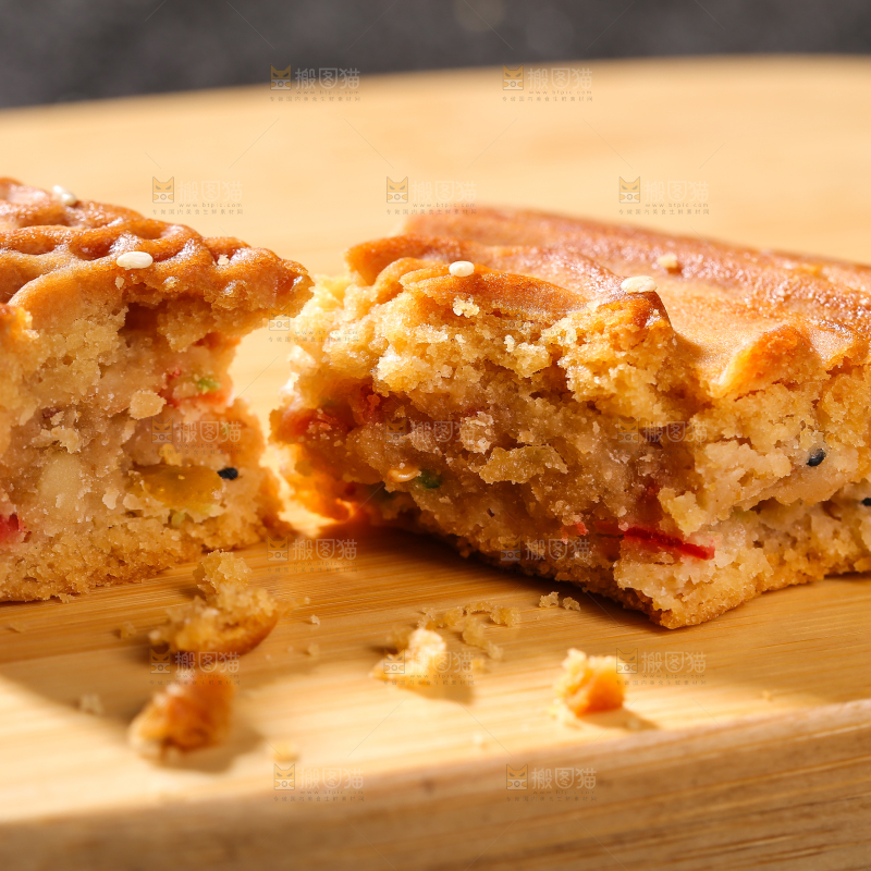 深底上的五仁大月饼
