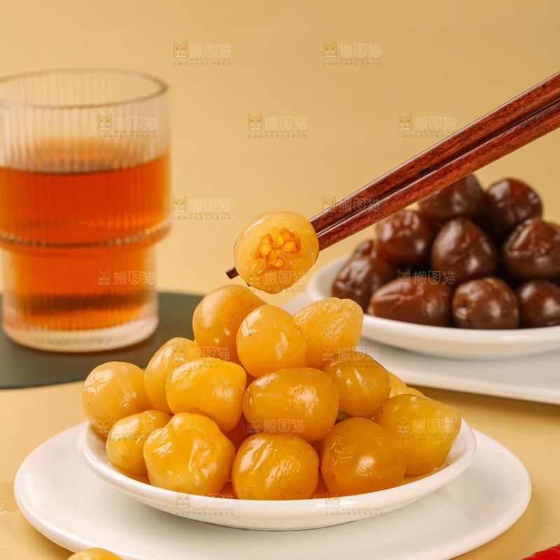 浅底上的五彩泡椒