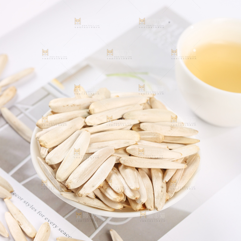 木底上的牙签瓜子