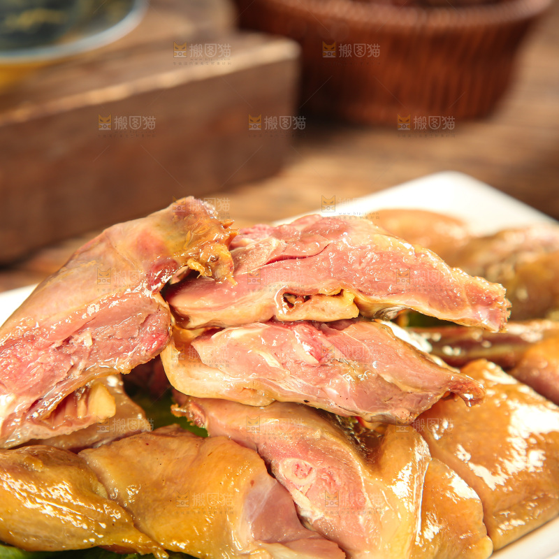 深底上的风干鸭