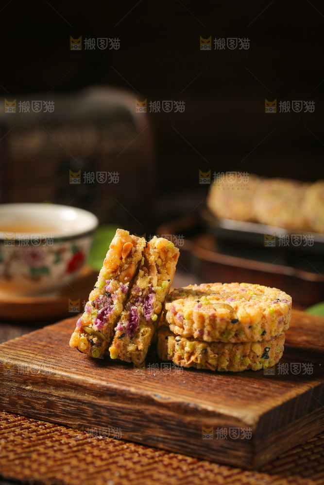 深底上的杂粮饼