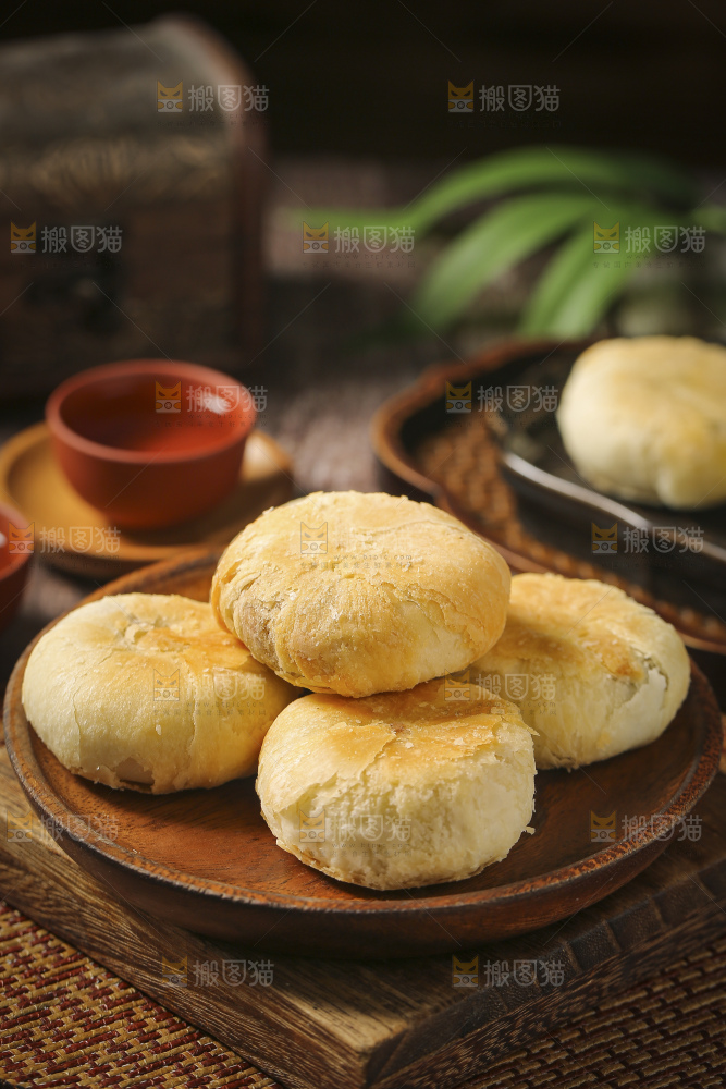 深底上的苏式月饼