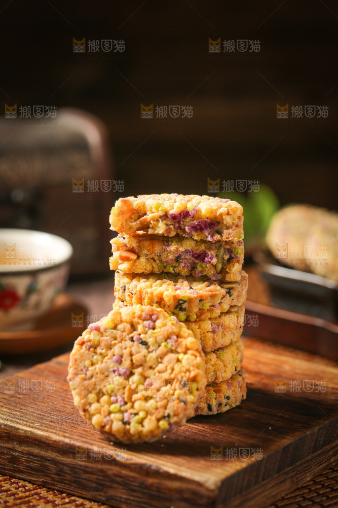 深底上的杂粮饼