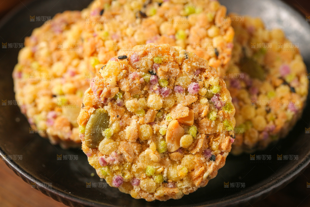 深底上的杂粮饼