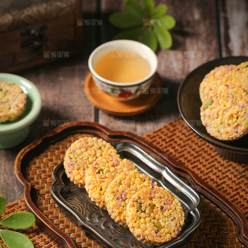 深底上的杂粮饼