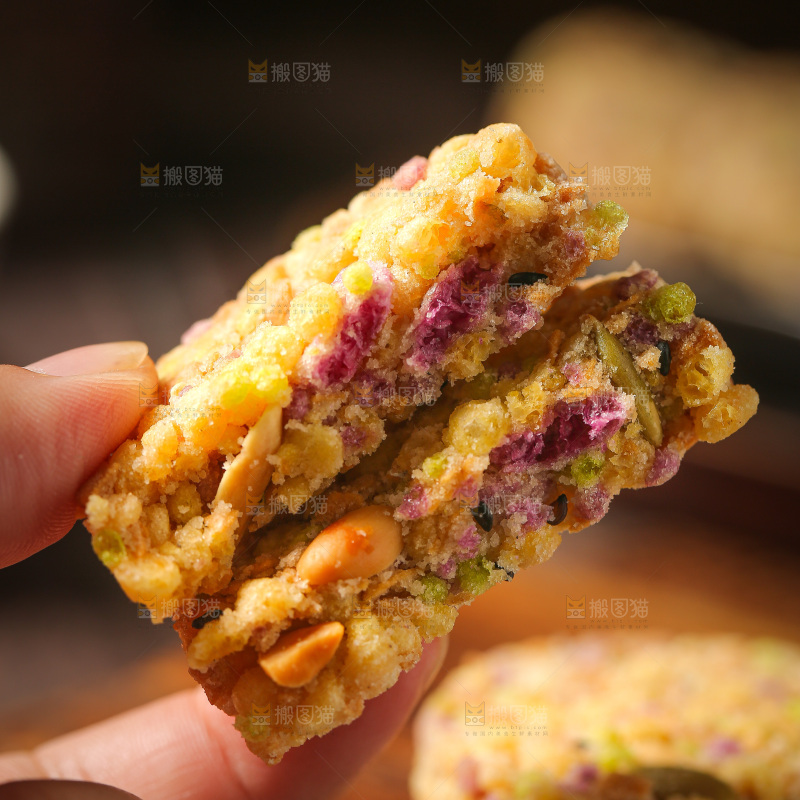 深底上的杂粮饼