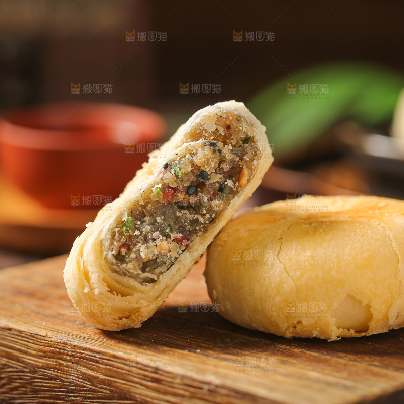 深底上的苏式月饼