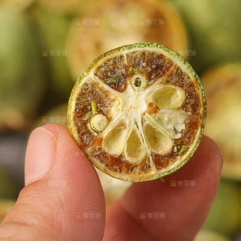 深底上的冻干小青橘