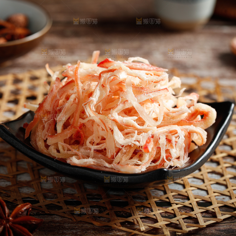 深底上的鱿鱼丝