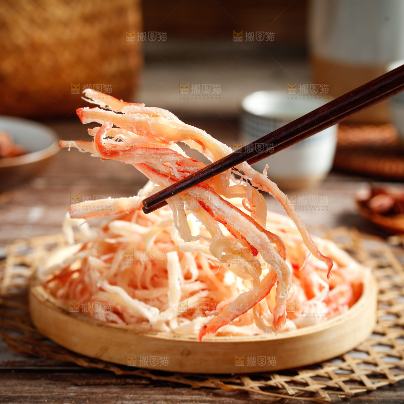 深底上的鱿鱼丝